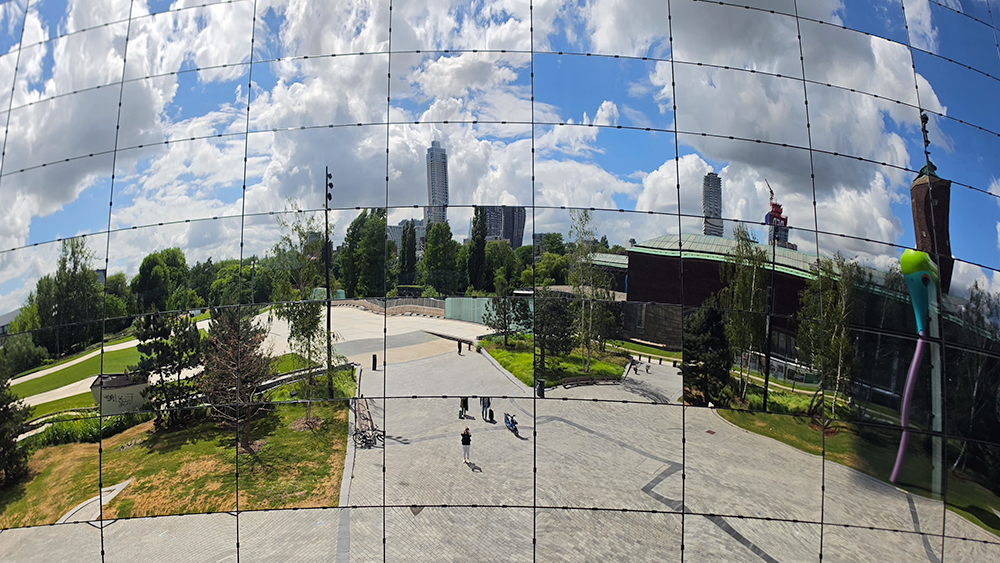 Depot van Museum Boijmans Van - Selfie